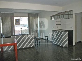 apartment em Avenida Getúlio Vargas, Daniel Fonseca - Uberlândia - MG