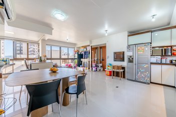 apartment em Rua João Caetano, Três Figueiras - Porto Alegre - RS