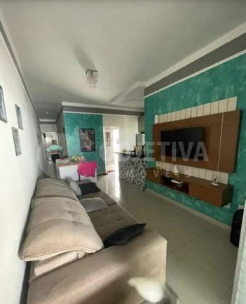 house em Rua Veridiano Teodoro dos Santos, Luizote de Freitas - Uberlândia - MG