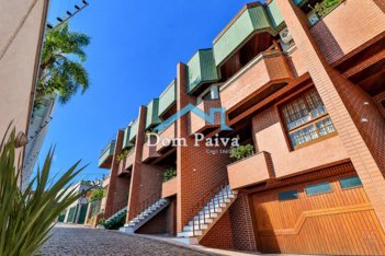 house em Rua Monte Alverne, Chácara das Pedras - Porto Alegre - RS