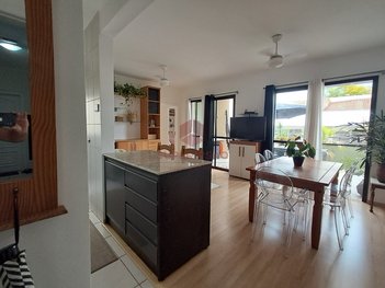 apartment em Rua Pedro Alexandrino, Cachoeira do Bom Jesus - Florianópolis - SC