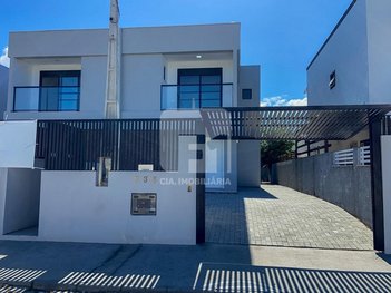 house em Rua Arco-Íris, Carianos - Florianópolis - SC