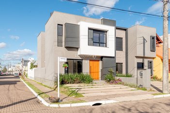 house em Rua Jean Vardaramatos, Hípica - Porto Alegre - RS