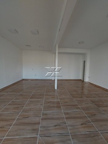 commercial_building em 07, Zona Central - Rio Claro - SP