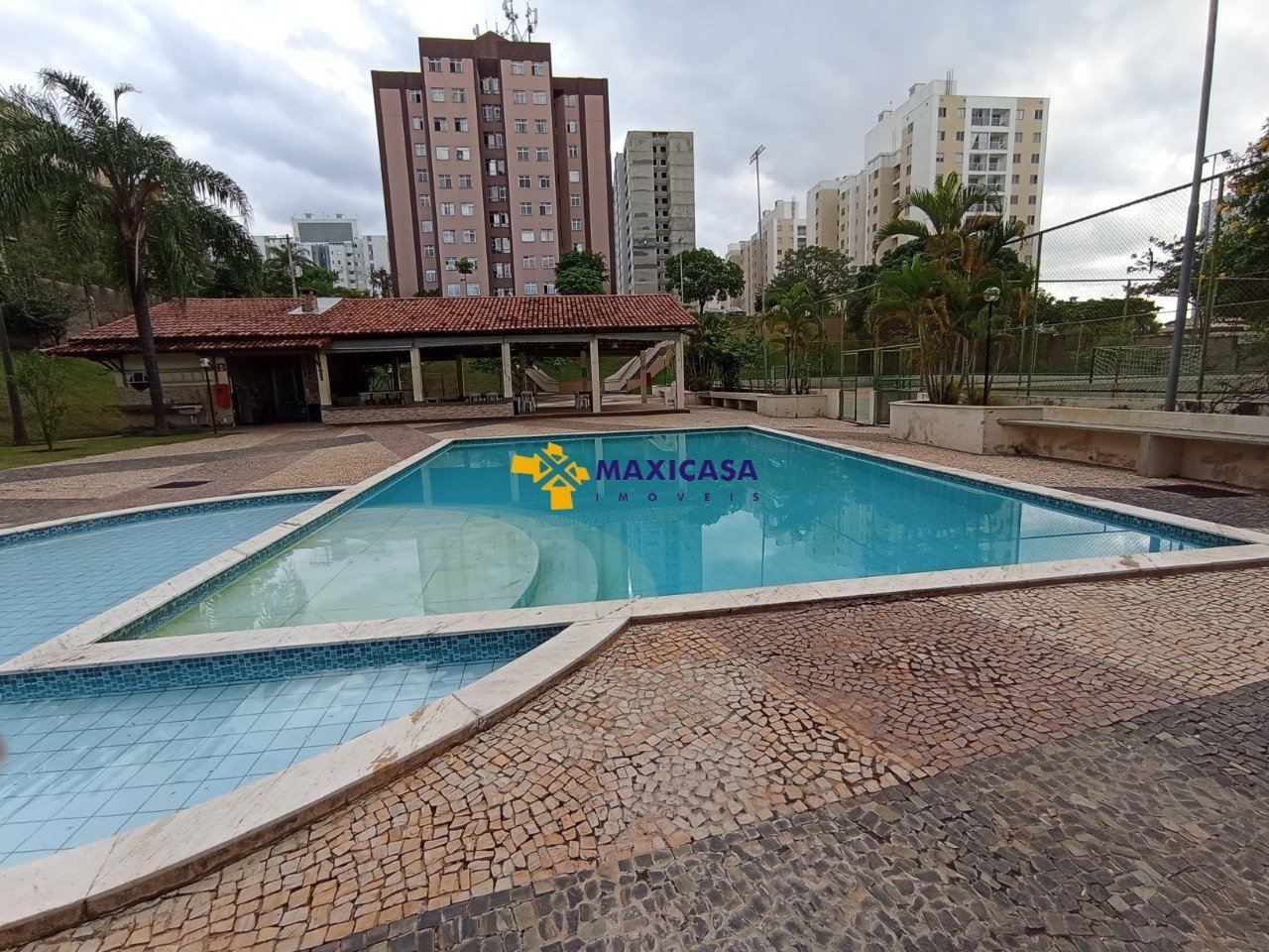 Apartamento com 3 quartos — Jardim Guanabara, Belo Horizonte