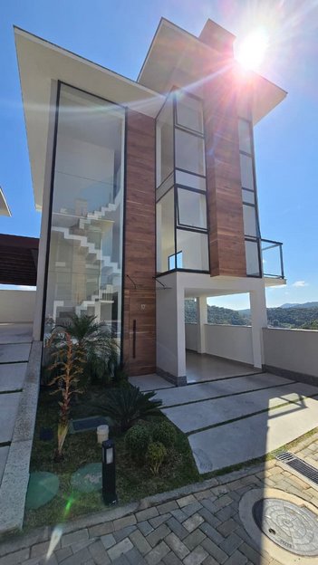 house em Rua Primeiro de Agosto, Tijuca - Teresópolis - RJ