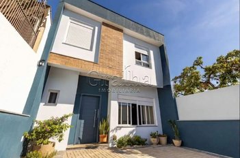 house em Rua Matias José Bins, Três Figueiras - Porto Alegre - RS