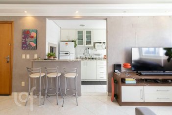 apartment em Rua Roque Calage, Passo da Areia - Porto Alegre - RS