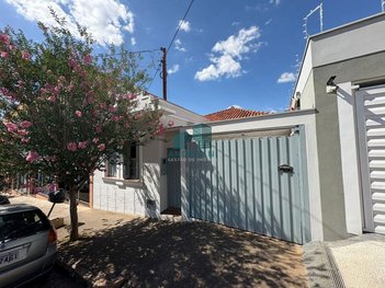 house em Praça dos Três Poderes, Centro - São José do Rio Pardo - SP