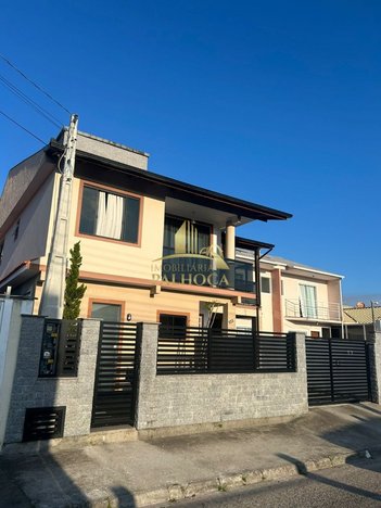house em Rua das Goiabeiras, Madri - Palhoça - SC