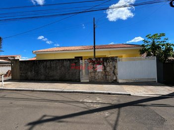 house em Rua Munhoz da Rocha, Santo Antônio da Platina - Santo Antônio da Platina - PR