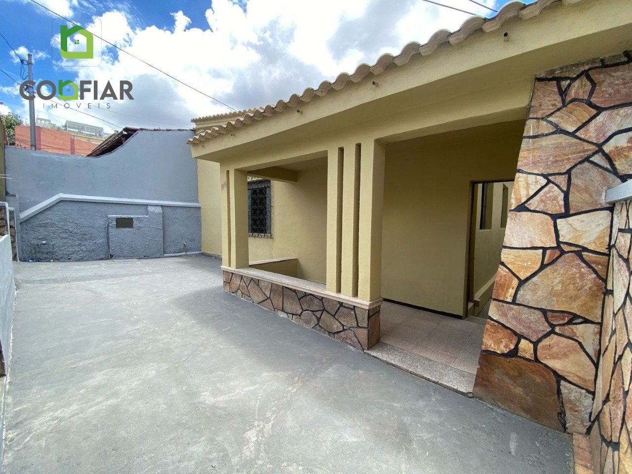 Casa com 3 quartos — Caiçaras, Belo Horizonte