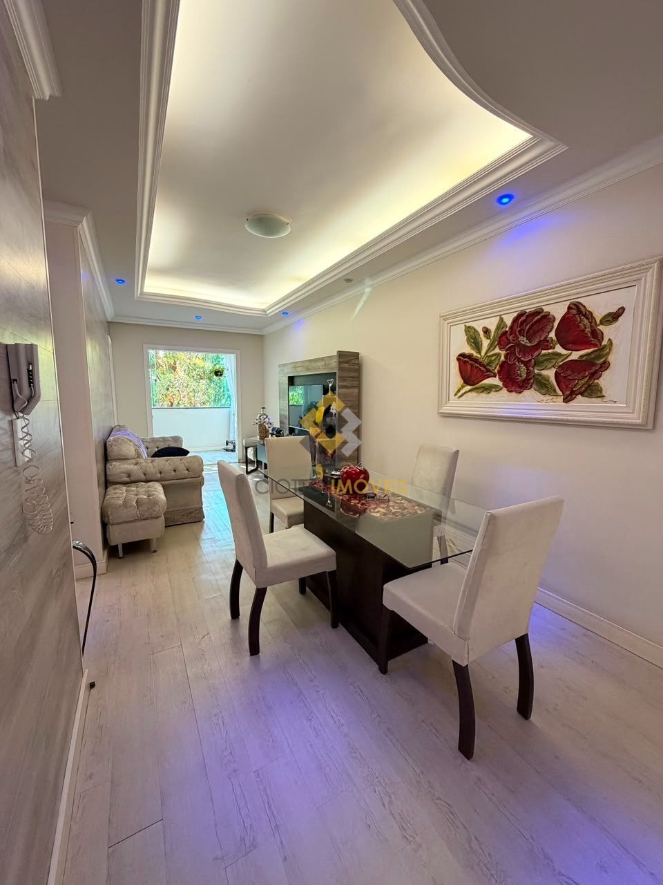 Apartamento com 2 quartos — Indaiá, Belo Horizonte
