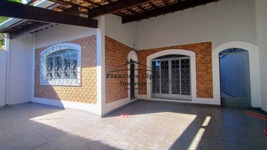 house em Rua Doutor Homero Coutinho, São Dimas - Guaratinguetá - SP