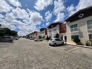 house em Avenida Bernardo Manuel, Rachel de Queiroz - Fortaleza - CE