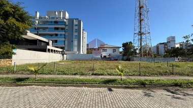 land_lot em Passagem dos Bagres, Jurerê Internacional - Florianópolis - SC