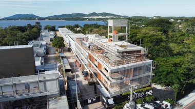 house em Laurindo Januário da Silveira, Lagoa da Conceição - Florianópolis - SC