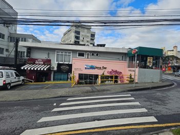 house em Rua Lauro Linhares, Trindade - Florianópolis - SC