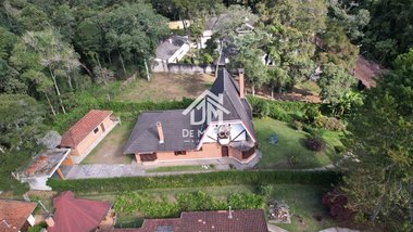 house em Rua João Moises, Vila Capivari - Campos do Jordão - SP