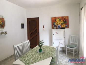 house em Avenida Estados Unidos, Jardim Siesta - Jacareí - SP