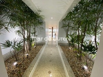 apartment em Avenida dos Dourados, Jurerê Internacional - Florianópolis - SC