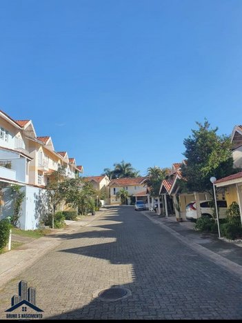 house em Estrada Municipal Walter Steurer, Chácara Pavoeiro - Cotia - SP