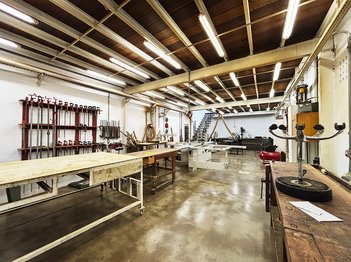 business em Rua Mourato Coelho, Pinheiros - São Paulo - SP