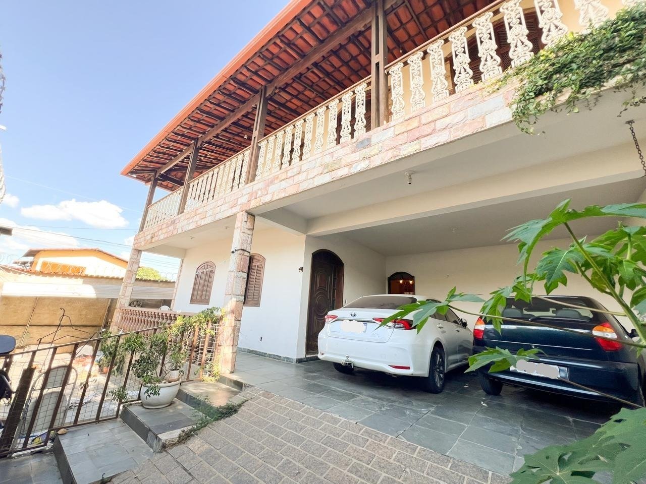 Casa com 5 quartos — Serrano, Belo Horizonte