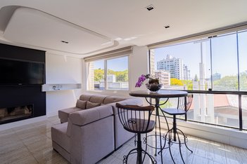 apartment em Avenida Coronel Lucas de Oliveira, Boa Vista - Porto Alegre - RS
