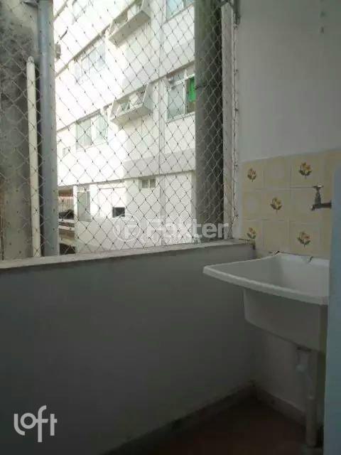 00031195ag-ar-0.jpg