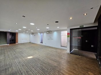 commercial_building em Avenida Barão de Tatuí, Jardim Vergueiro - Sorocaba - SP