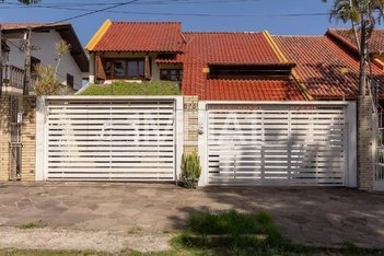 house em Rua Doutor Paulino Guerra, Jardim Itu - Porto Alegre - RS