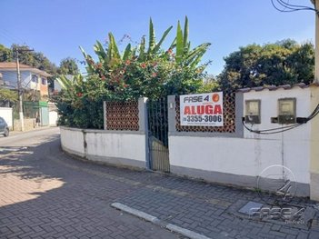 house em Avenida Gustavo Jardim, Barbosa Lima - Resende - RJ