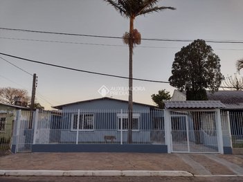 house em Rua das Araras, Harmonia - Canoas - RS