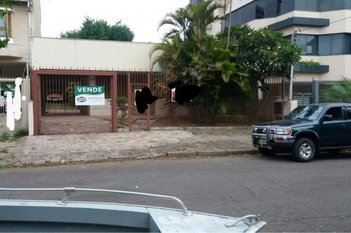 house em Maestro Salvador Campanella, Jardim Itu - Porto Alegre - RS
