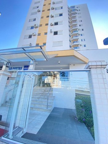 apartment em Avenida Presidente Nereu Ramos, Campinas - São José - SC