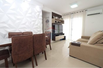 apartment em Rua Iriquitia, Taquara - Rio de Janeiro - RJ