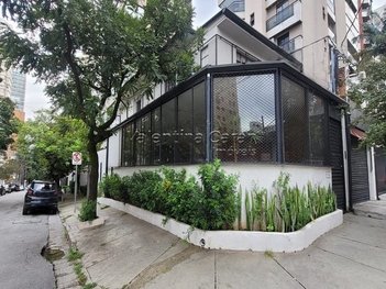 business em Avenida Rouxinol, Indianópolis - São Paulo - SP