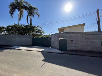 industrial em de Barretos, Chácaras Luzitana - Hortolândia - SP