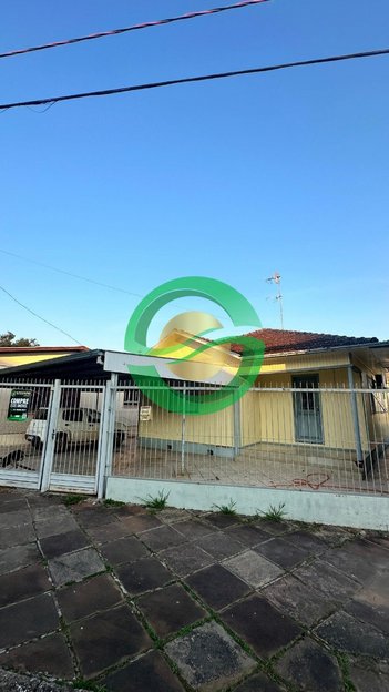 house em Rua Jacob Schneider, Centro - Vera Cruz - RS