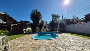 house em Rua Tobias Barreto, Floresta - Joinville - SC