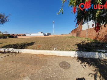 land_lot em Rua Joaquim Mendes Pereira, Centro - Saltinho - SP