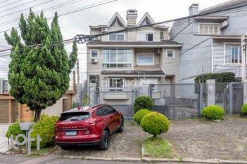 house em Avenida General Barreto Viana, Chácara das Pedras - Porto Alegre - RS