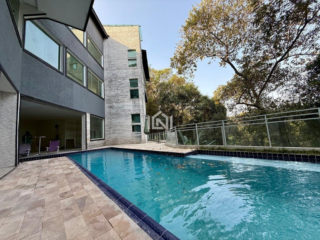 casa a venda no condominio forest hills - piscina