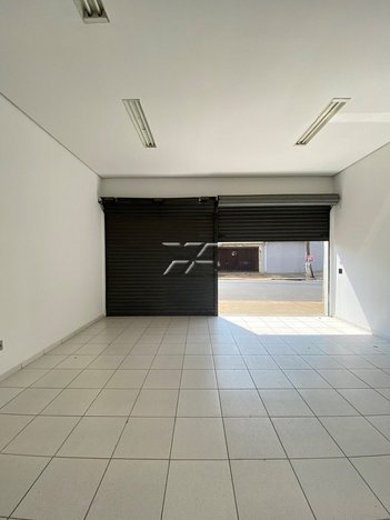 industrial em AV. M-25, Jardim Floridiana - Rio Claro - SP