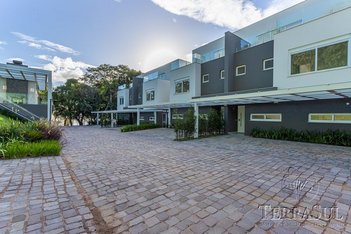 house em Doutor Ney de Castilhos Ferreira, Pedra Redonda - Porto Alegre - RS