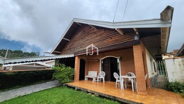 house em Rua Neyde Gomes da Silva Costa, Vila Nova Suíça - Campos do Jordão - SP