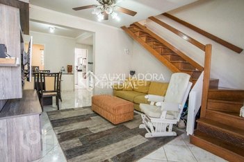 house em Avenida José Aloísio Filho, Humaitá - Porto Alegre - RS