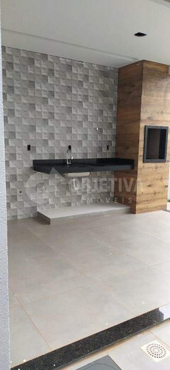 house em Rua Pratinha, Laranjeiras - Uberlândia - MG