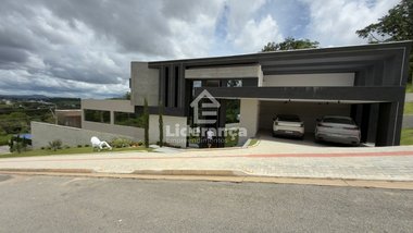 house em Avenida Prefeito Sebastião Camargos, Estância do Lago - Contagem - MG